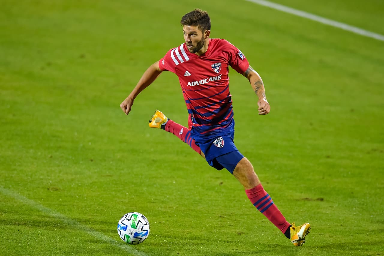 DEFENSOR - Ryan Hollingshead (FC Dallas)