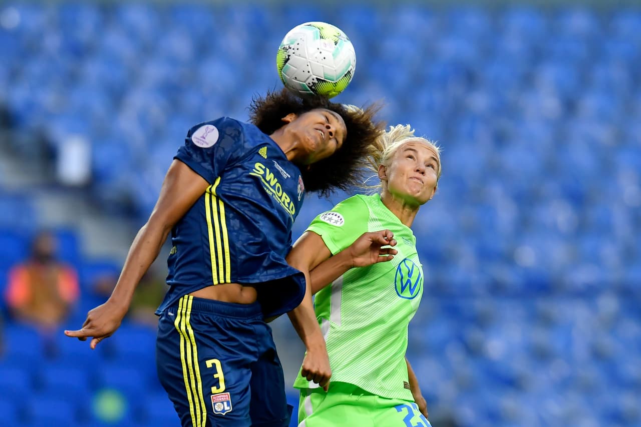 Con goles de Le Sommer, Kumagai y Gunnarsdottir por parte del Lyon, el equipo francés levanta su quinta copa consecutiva y séptima en su historia. Wolfsburg simplemente no pudo y sólo anotó una diana.