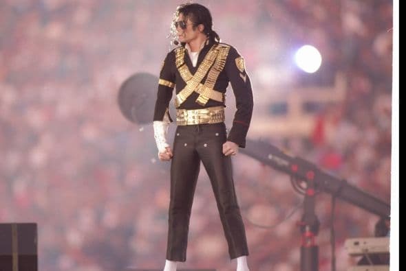 Otra de las actuaciones históricas del Super Bowl fue la presentación de Michael Jackson.