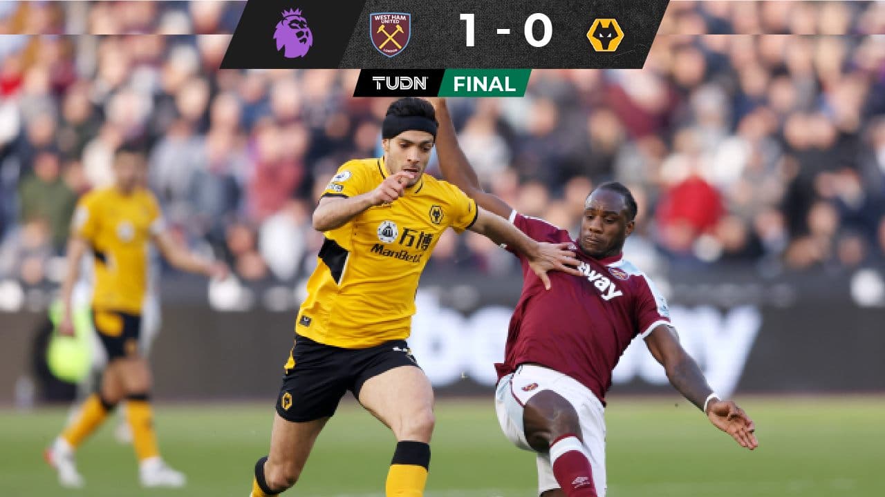 Raúl Jiménez relegado a la banca, juega nueve minutos y Wolves pierde