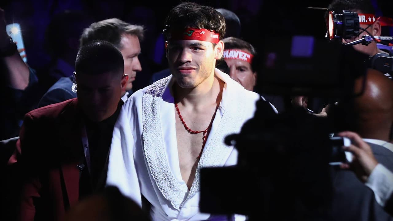 Viralizan polémica inhalación de Julio César Chávez Jr en pelea