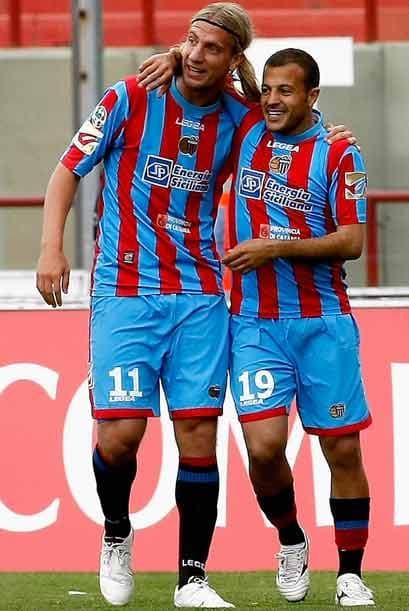 En otro duelo, Catania igualó 2-2 con Siena y el argentino Maxi López convirtió un tanto.