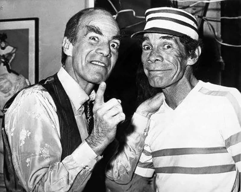 Fue hermano de los actores Germán Valdés, Ramón Valdés (Don Ramón en 'El Chavo del Ocho') y Antonio Valdés Castillo.