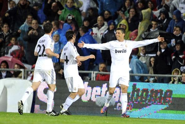 Este resultado le devuelve el liderato de la liga al Real Madrid.