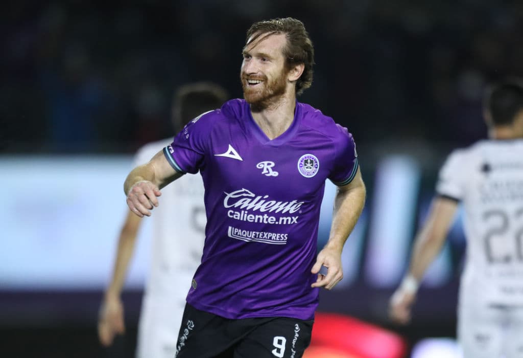 Mazatlán goleó a los Gallos de Querétaro en la J8 de la Liga MX | Los de Boy tundieron a los Gallos en el Kraken en un duelo con destellos de emoción.