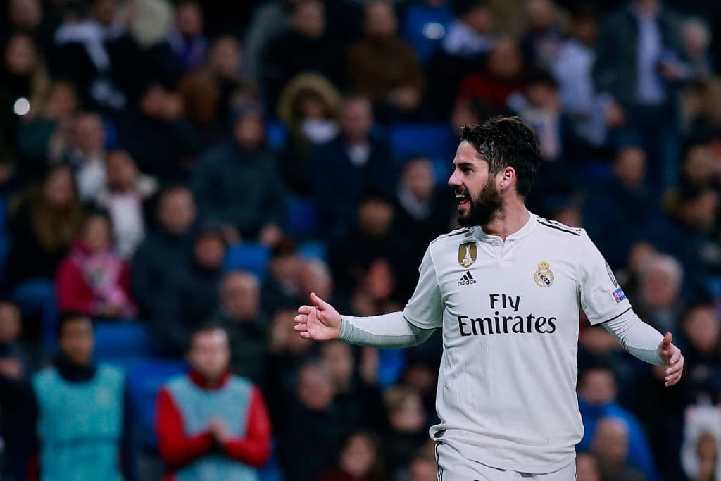 Y en esta transacción de dos vías, el jugador del Real Madrid que se vestiría de blanquinegro, sería Isco, según el reporte del diario catalán.