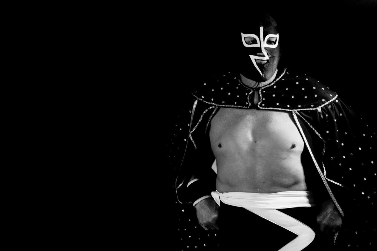 Tuvo su propia película y también compartió escenas con El Santo, Blue Demon, Tinieblas y Black Shadow.