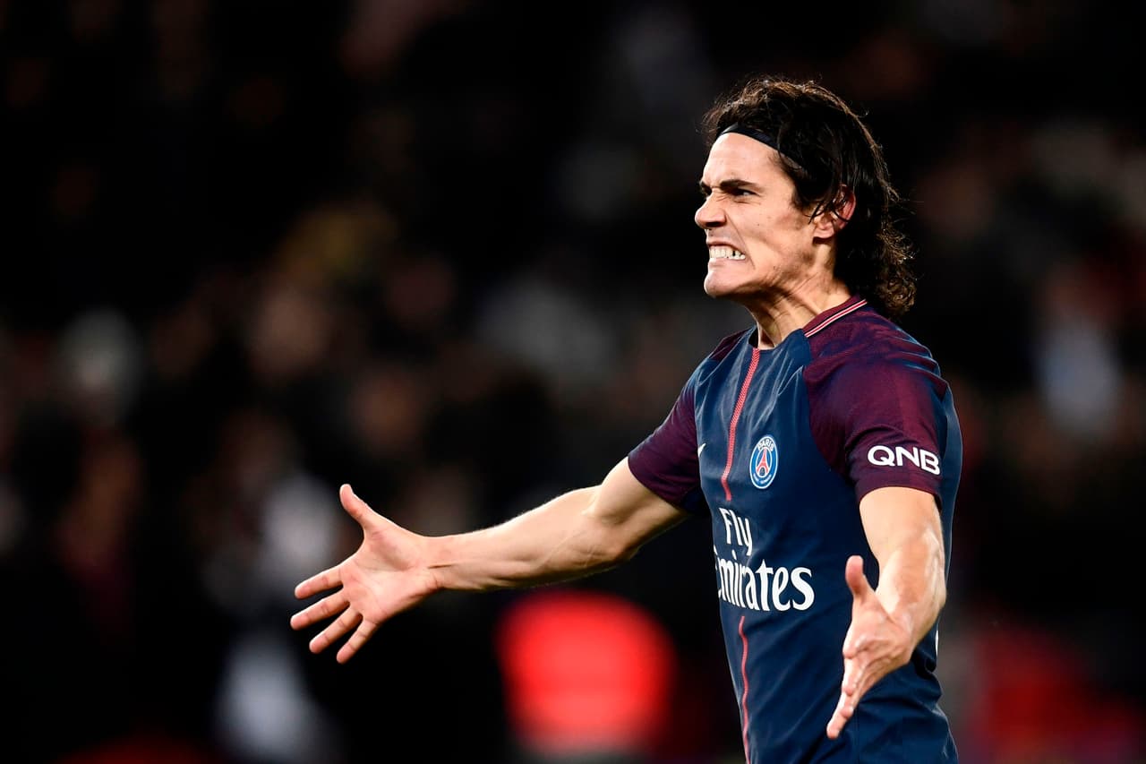 Uno de los movimientos esperados es la salida del PSG del goleador uruguayo Edinson Cavani, que está en la mira de Juventus si no se concreta el fichaje de Griezmann.