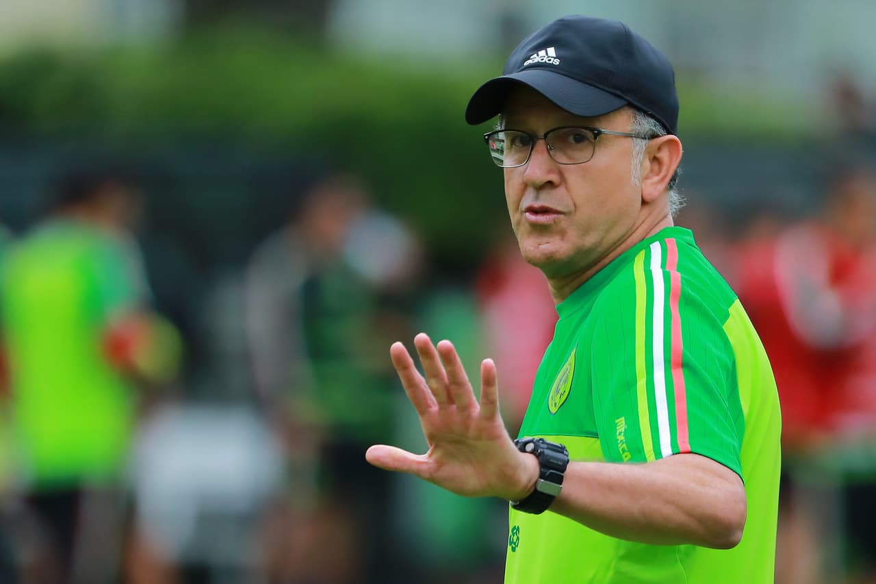 El modo cauteloso también fue activado por Osorio al advertir que México no podía suponerse favorito en el Mundial, lo cual generó polémica.
