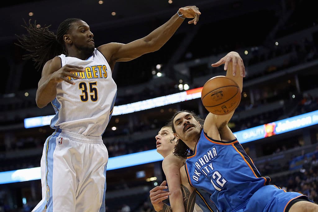 La policía informó que desde dentro del vehículo emergía un fuerte olor a mariguana. Faried fue imputado con un cargo de cuarto grado por posesión of mariguana, catalogado como un delito menor.
<br>