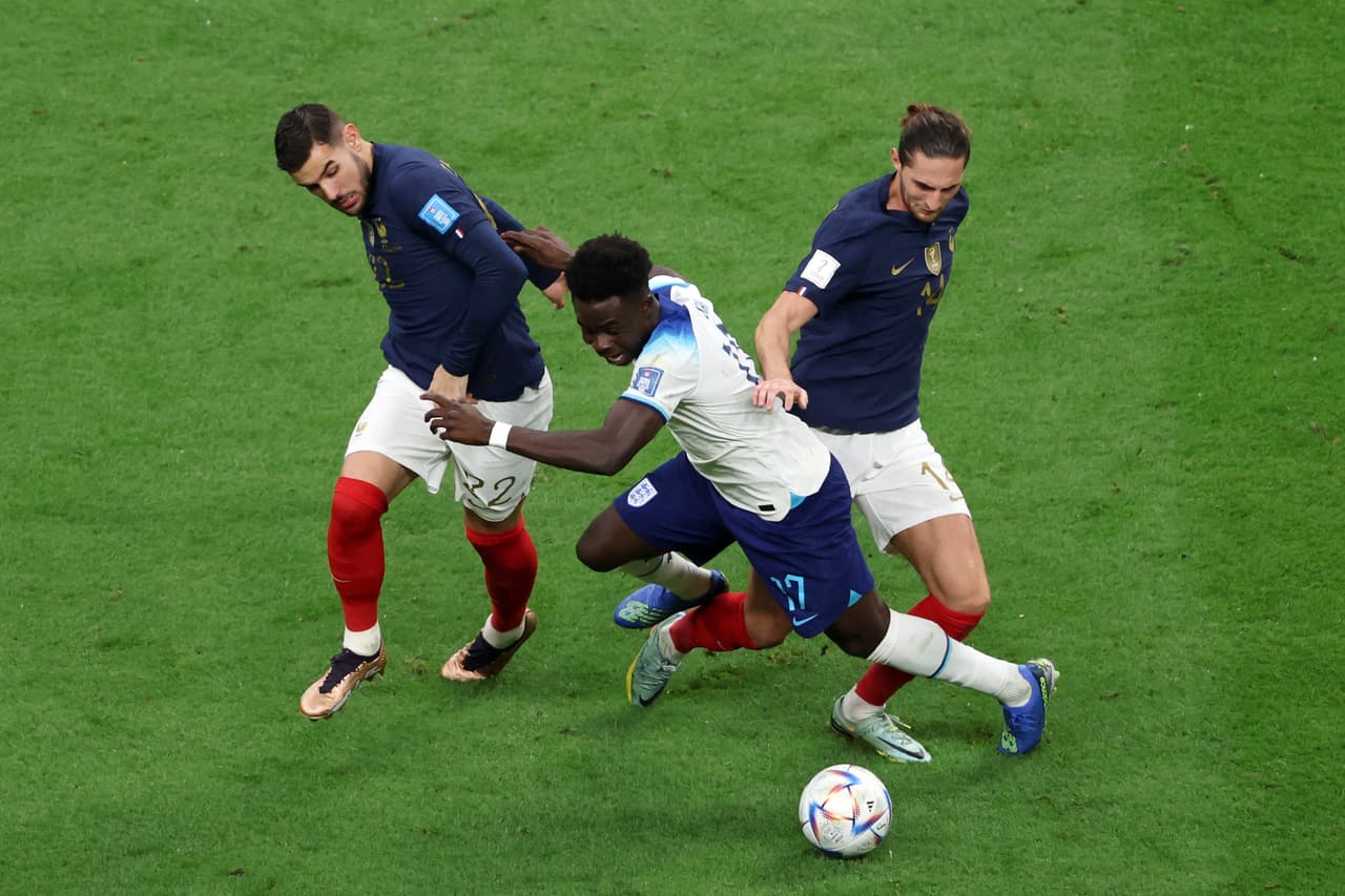 Francia elimina a Inglaterra en el partido donde Harry Kane falló el primer penalti del equipo de los tres leones en la historia de su participación en Copas del Mundo.