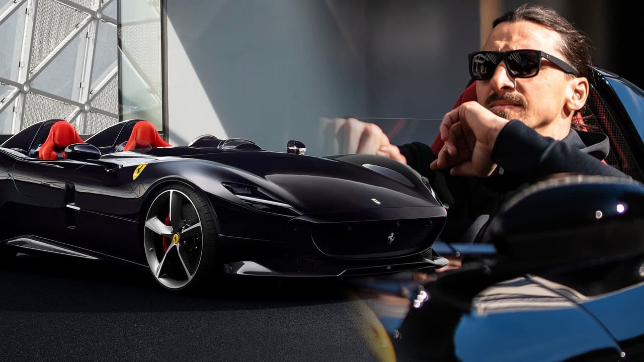 <a href="https://www.univision.com/carros/carros-y-famosos/el-superdeportivo-de-2-millones-que-zlatan-ibrahimovic-manejo-ilegalmente-fotos">Este no es el único Ferrari en el garaje del gran Ibra</a>. En el 2020, el futbolista fue visto por las calles de Estocolmo, Suecia, a bordo de un
<b>Ferrari Monza SP2</b>. Y aunque la experiencia solo estaba supuesta a ser extraordinaria, lo cierto es que también tuvo mucha polémica de por medio, pues esta unidad no tenía su registro vehicular vigente ante las autoridades de tránsito.