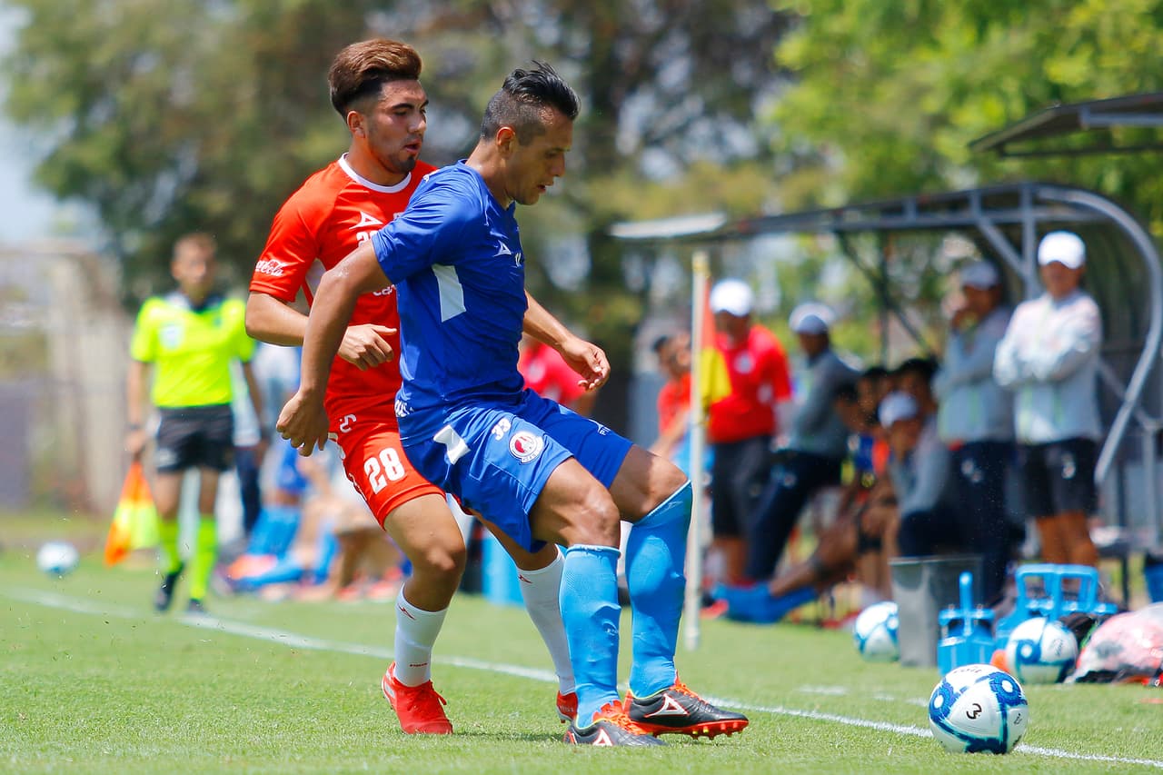 Atlético San Luis, con doblete de Diego Pineda, venció 2-1 de visita a Monarcas Morelia, que descontó con Mario Osuna, en juego de preparación de pretemporada en la cancha anexa del estadio Morelos, previo al Apertura 2019 de la Liga MX.