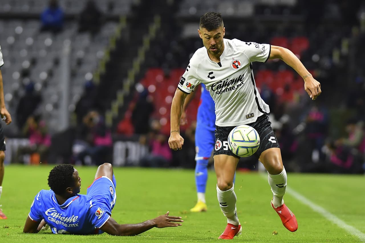 Los Xolos sorprendieron a Cruz Azul en el Azteca y ya son cuartos en la clasificación.