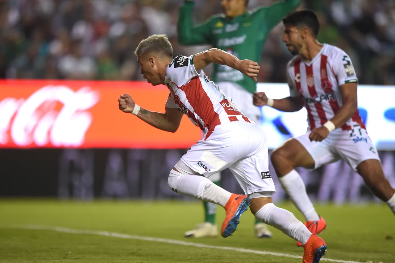Brian Fernández logró el gol del descuento al minuto 70 con remate de cabeza. Su gol significó su doceava anotación en este Clausura 2019 y así, empató en la cima de tabla de goleo a Ángel Mena de León.
