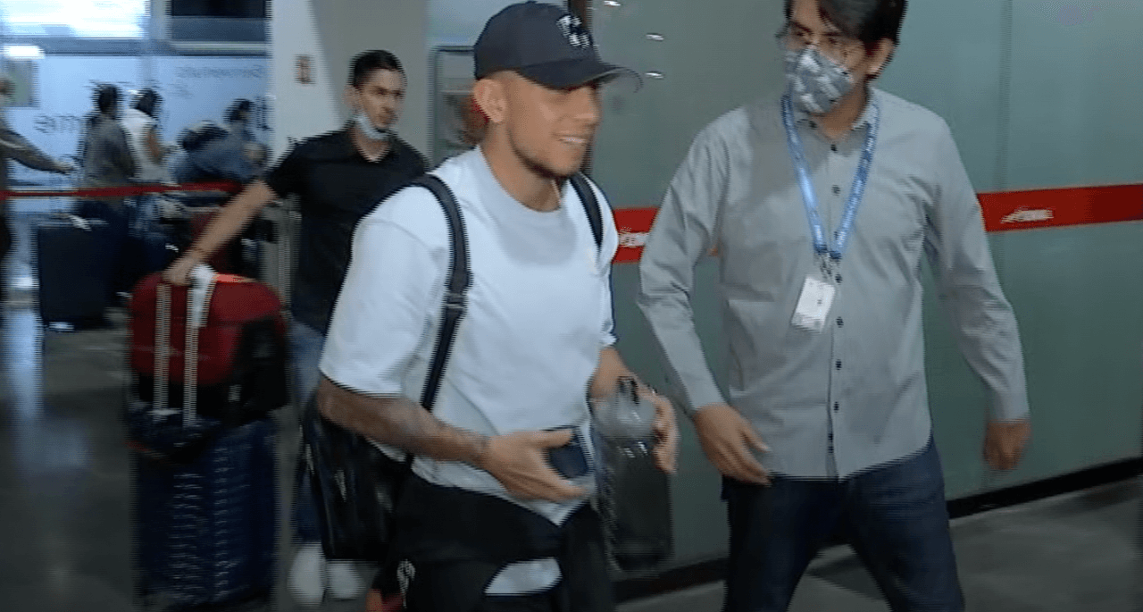 Joao Joshimar Rojas llega a Monterrey y espera anuncio oficial con Rayados
