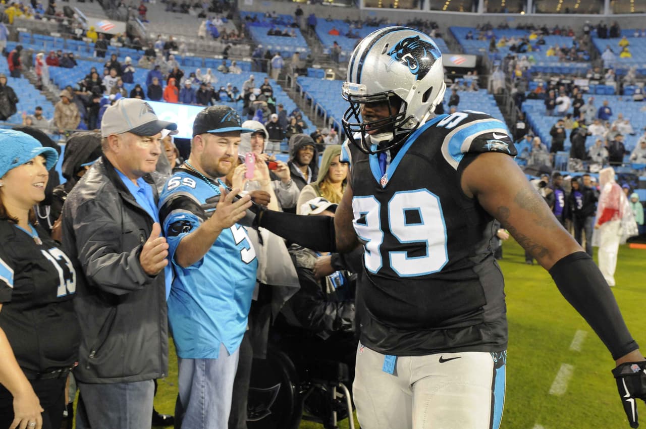 Tackle defensivo: Kawann Short, Carolina Panthers.