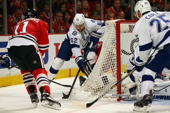 Desde el 1938 los Chicago Blackhawks no ganaban en su propia casa. Este es el tercer título en seis años