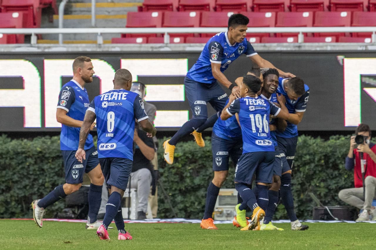 De cara a la fiesta grande del futbol mexicano, aparecieron Zaldívar y Vega para darle el triunfo al Rebaño. | Hurtado (36’) adelantó a los Rayados. Zaldívar (81’) emparejó los cartones y Vega, con tremendo golazo, le dio vuelta al juego. Angulo (90+4’) hizo el último de Chivas.