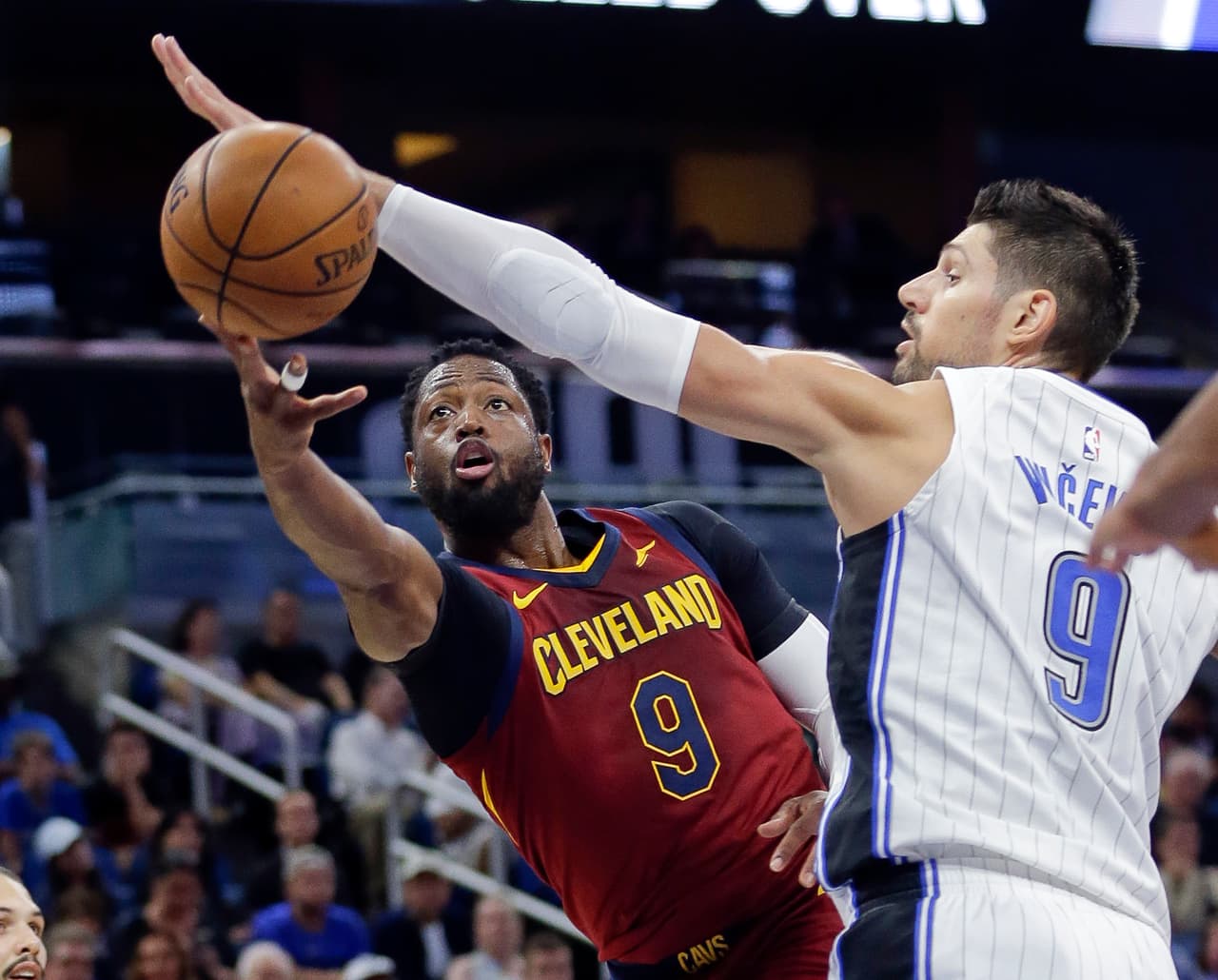 Dwyane Wade pide estar en la banca de los Cavs en vez de ser titular