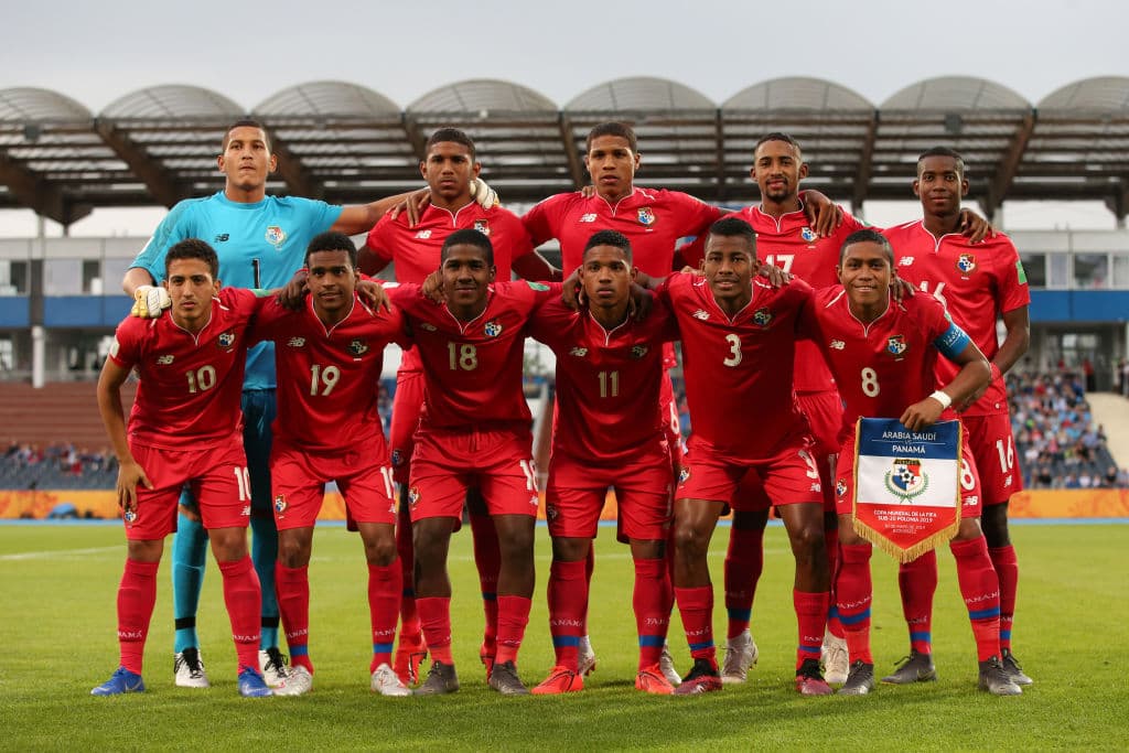 Aunque a última hora, Panamá clasificó como el último de los mejores terceros, sacando la cara por las selecciones hispanoparlantes de Concacaf.