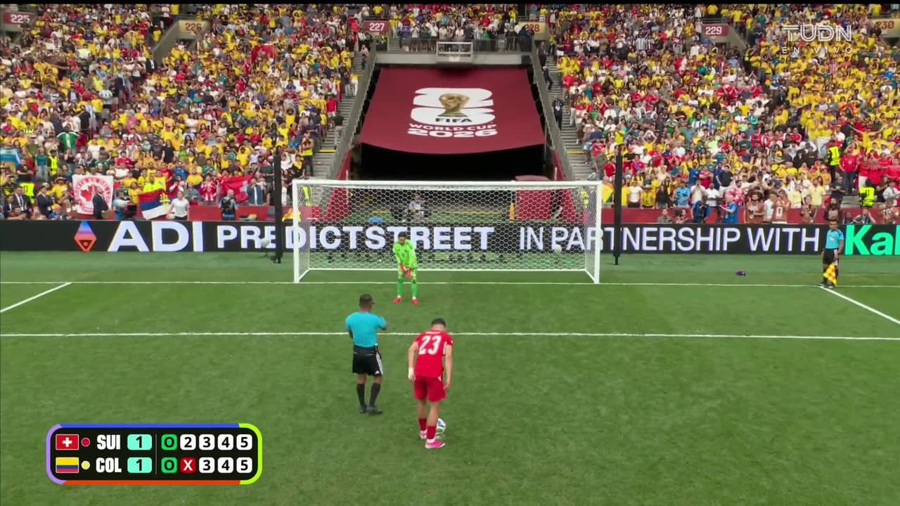 ¡GOL!  anota para Suiza. Zeki Amdouni