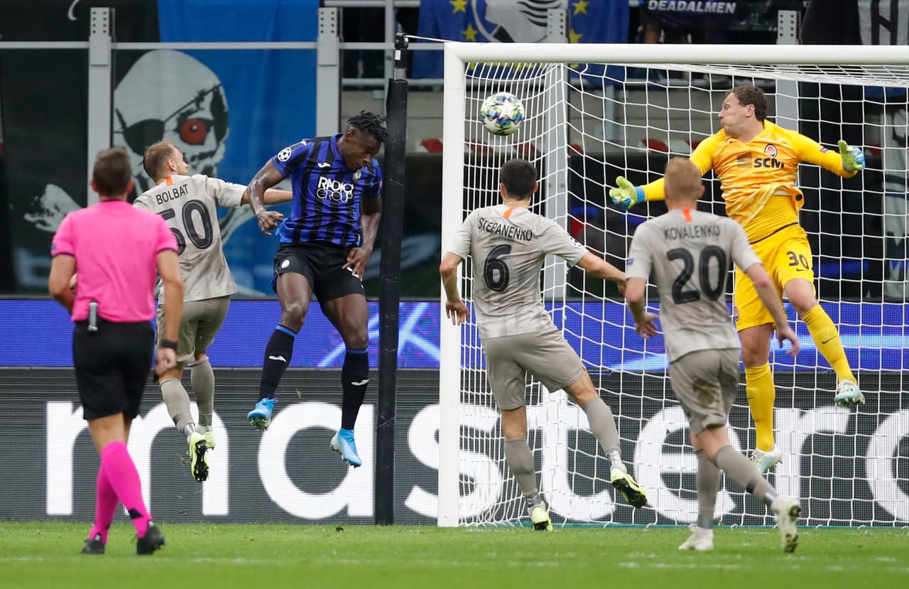 Cuando perteneció al Napoli, anotó gol en la UEFA Champions League.