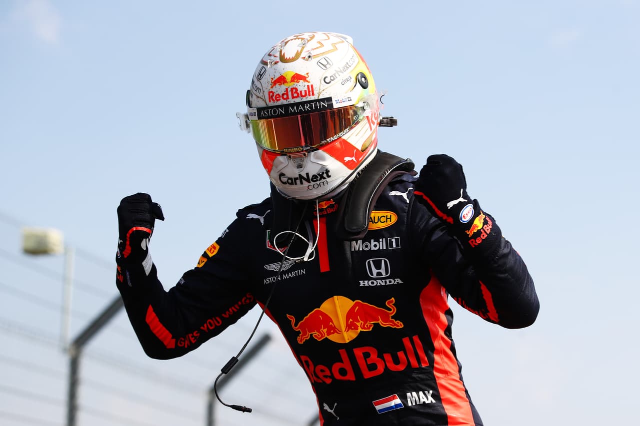 Verstappen se corona en el GP del 70 aniversario por delante de Mercedes
