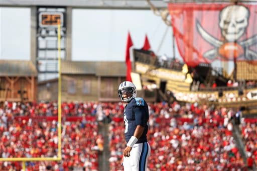 Por La AFC, el Jugador Ofensivo de la S1: QB MARCUS MARIOTA, TEN TITANS