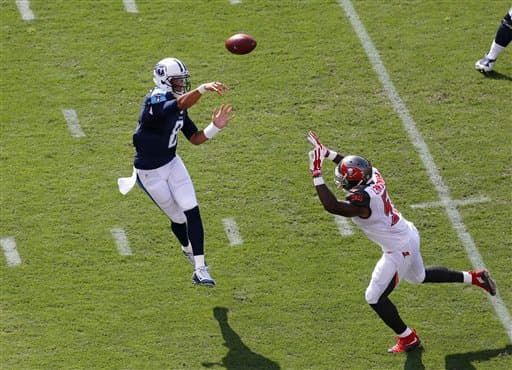 Mariota completó 13 de 16 pases (81.3%) para 209 yardas con 4 TDs sin intercepciones para un rating de pasador de 158.3, en el juego que TEN ganó 42-14 a TB.