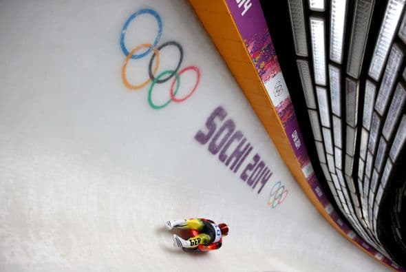 Proeza a la el germano sumó en Sochi la conquista de su segundo oro consecutivo al imponerse en la prueba individual de luge con un tiempo total de 3:27.526 minutos en los cuatro recorridos a la pista del Sanki Center.