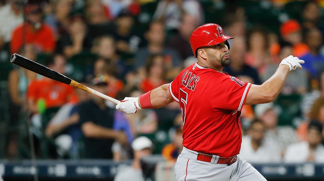 Albert Pujols están en el ocaso de su carrera. Aun así, su gran aporte ofensivo será recompensado con 26 millones.