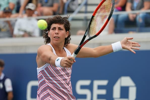 Claudia Suárez Navarro logró reponerse tras perder el primer set (7-5) ante la francesa Caroline García y de forma apretada ganó (6-4) y (7-6) para llevarse la serie.