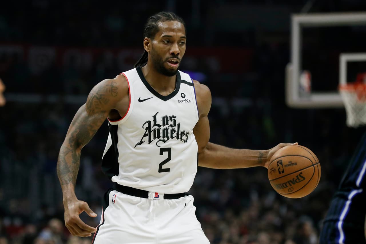 Los Angeles Clippers han jugado sin Paul George, lo que ha representado un pco de dificultad en los últimos cinco juegos, pues la defensiva ha tenido momentos difíciles. Kawhi Leonard ha ayudado a salir a flote al equipo y han anotado más de 125 puntos por 100 posesiones con él en cancha.
