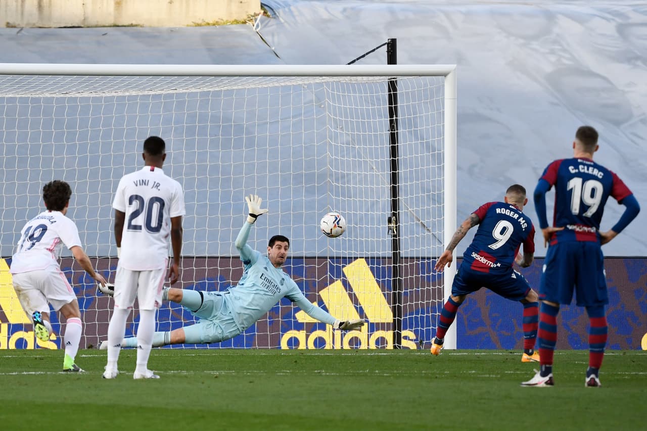 Courtois achaca derrota de Real Madrid a la roja sobre Militao