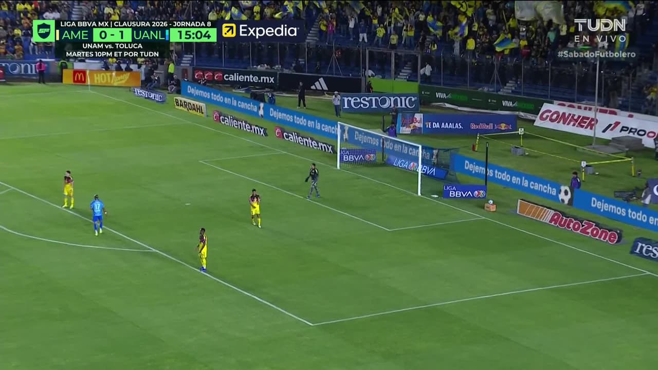 ¡TIRO ATAJADO! disparo por Fernando Gorriarán.