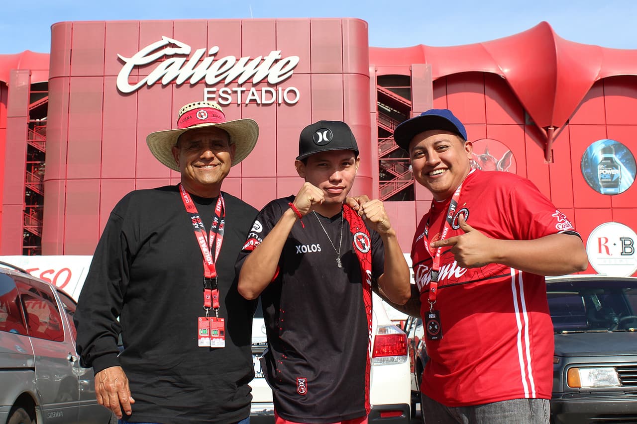 Pero la localía se hace sentir. La afición de los Xolos apoyó al equipo que está teniendo un muy buen torneo.