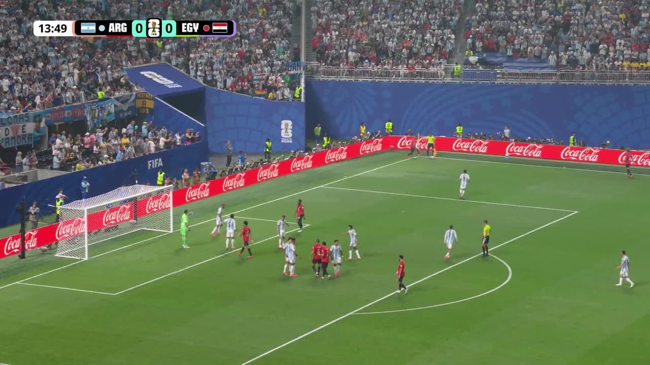 ¡GOL!  anota para Egipto. Yasser Ibrahim
