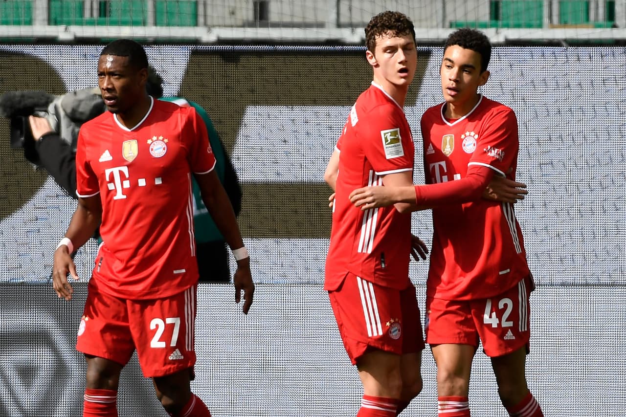 El técnico Hans-Dieter Flick volvió a confiar en Jamal Musiala al alinearlo luego de que en la fecha pasada anotó en el empate 1-1 contra el Unión Berlin. El extremo alemán de 18 años respondió la confianza de su entrenador tras abrir el marcador al minuto 15.