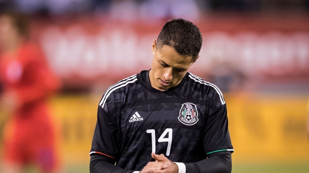 Sarah Kohan acusa a Chicharito de ser un padre irresponsable