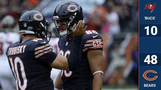 Un inédito Mitchell Trubisky hizo añicos a los Bucs al completar 19 de 26 pases para 354 yardas y seis pases de touchdown en la paliza de Chicago a Tampa Bay en Soldier Field.