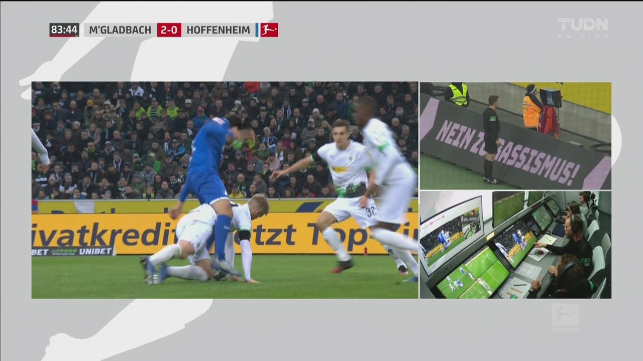 ¡Justicia deportiva! El uso del VAR ahoga el grito de gol del Mönchengladbach