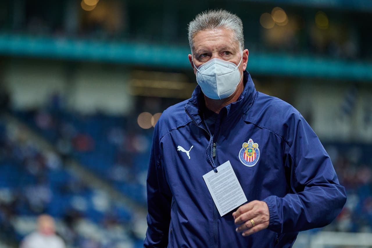 Peláez ratificó a Vucetich por mayor efectividad con Chivas