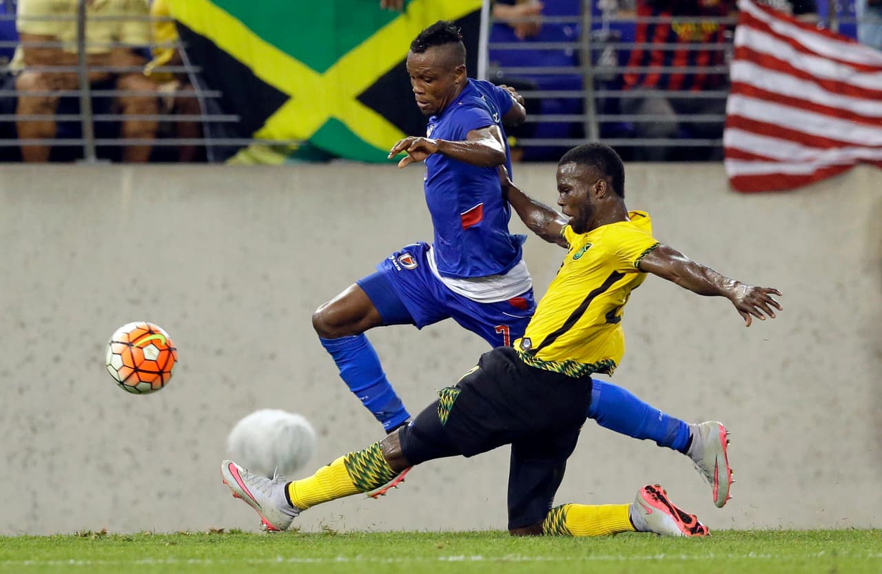 <b>Mediocampista: </b>Wilde-Donald Guerrier (Qarabak / Haiti)