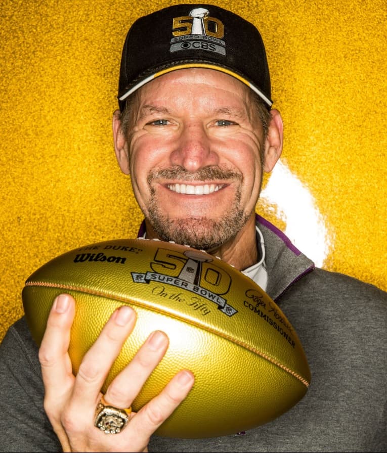 BILL COWHER, ex entrenador en jefe de los Pittsburgh Steelers.