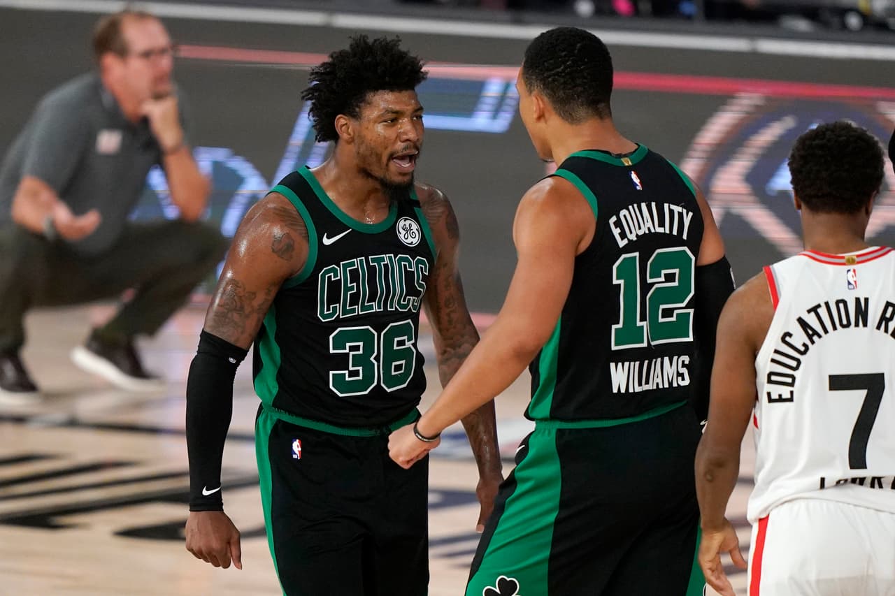 Los Celtics comienzan a despegarse de los Toronto Raptors y con un marcador de 102-99 y ponen la serie 2-0 a su favor.