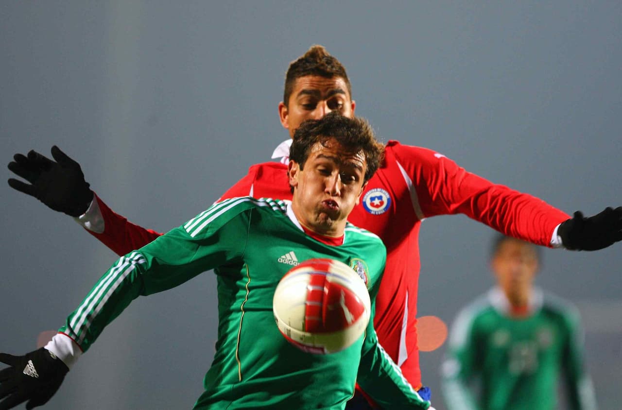 Amione no tendrá problema para integrar la selección de mayores de Libano porque apenas disputó algunos partidos con equipos juveniles de México en 2011 y 2012, pero ninguno con el mayor.