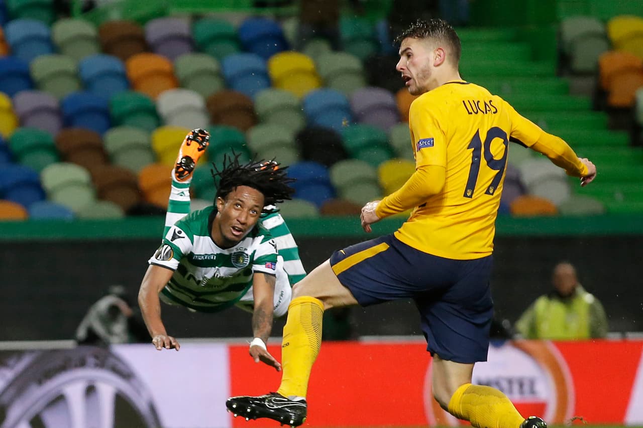 Antes del final del primer tiempo Martins tuvo el 2-0 con ese cabezazo, solo, pero su remate se fue muy desviado.