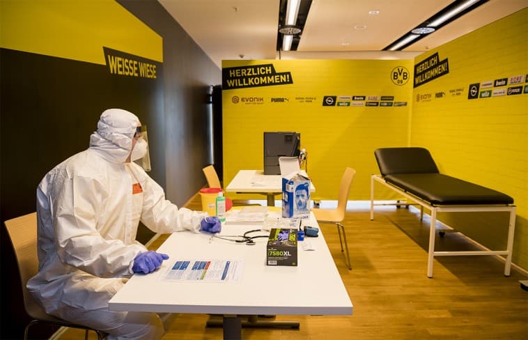 El Borussia Dortmund, anunció el pasado viernes que proporcionará la tribuna norte del estadio de fútbol más grande de Alemania para pruebas de coronavirus y atención de pacientes de COVID-19.