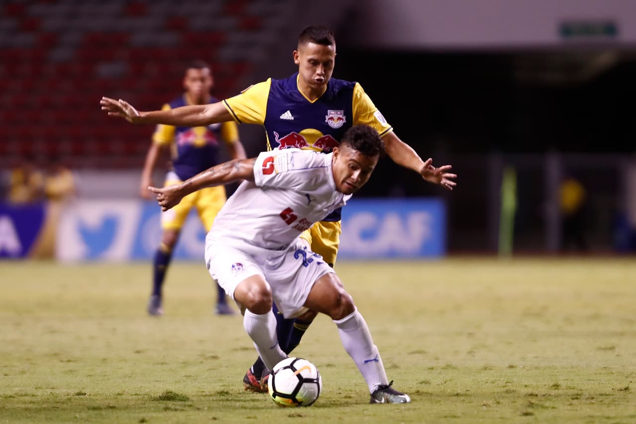 El entusiasmo tuvo un peso adicional para los hondureños, que incluso estuvieron cerca de poner el 2-1 al final del partido, pero fallaron en la definición con un testarazo desviado de Álvarez.